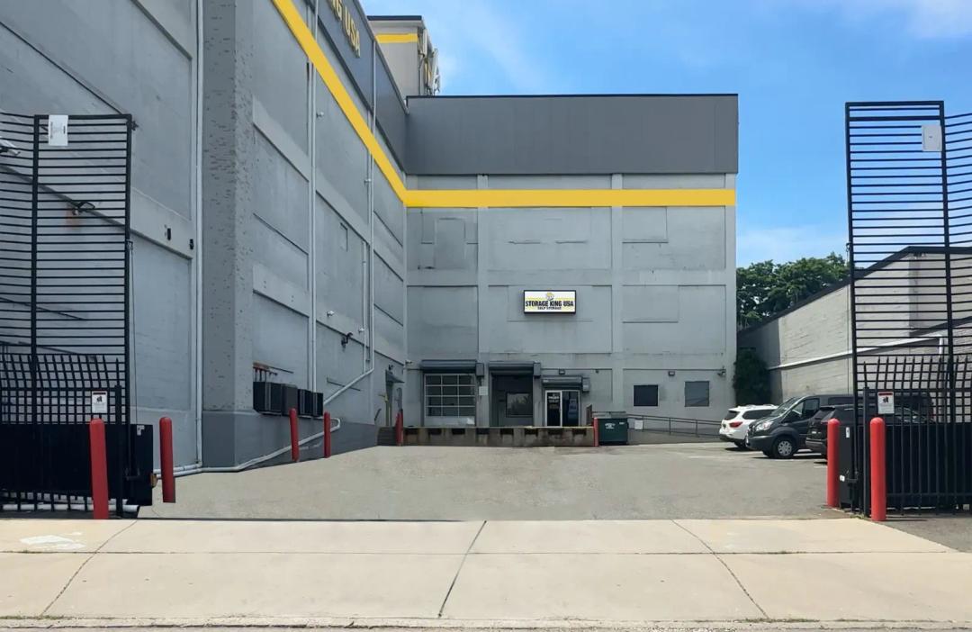 Storage King USA - N. Litchfield Rd media 7