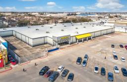 Storage King USA - Houston, TX (Gulf Fwy.) Thumbnail 4