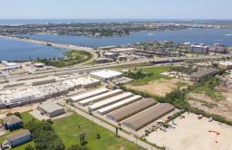 Storage King USA - 60th Street Thumbnail 4