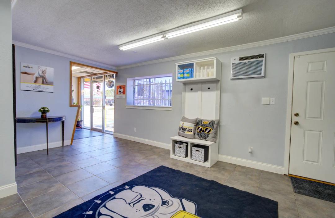 Storage King USA - Houston - Veterans Memorial Dr media 7