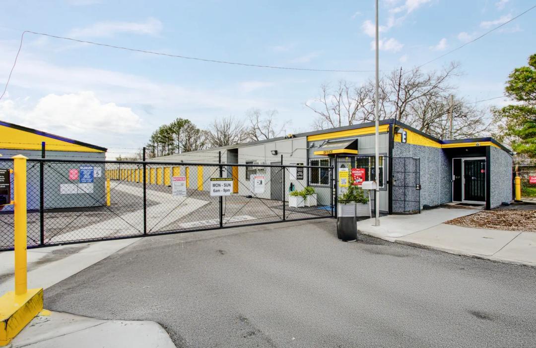 Storage King USA - Cedar Bayou media 3