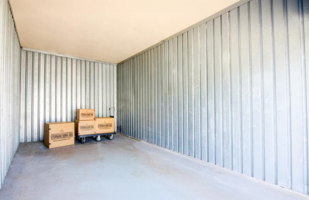 Storage King USA - 17625 Tamiami Trail media 18
