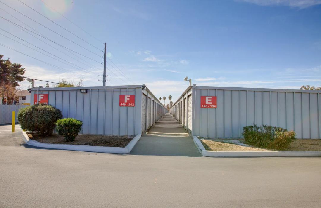 Storage King USA - Phoenix - Glendale media 10