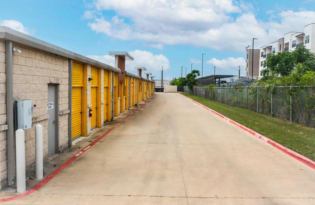 Storage King USA - Kyle, TX media 6