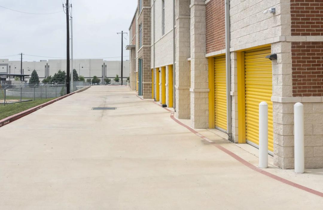 Storage King USA - Kyle, TX media 8