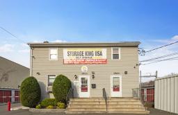 Storage King USA - Staten Island Thumbnail 1