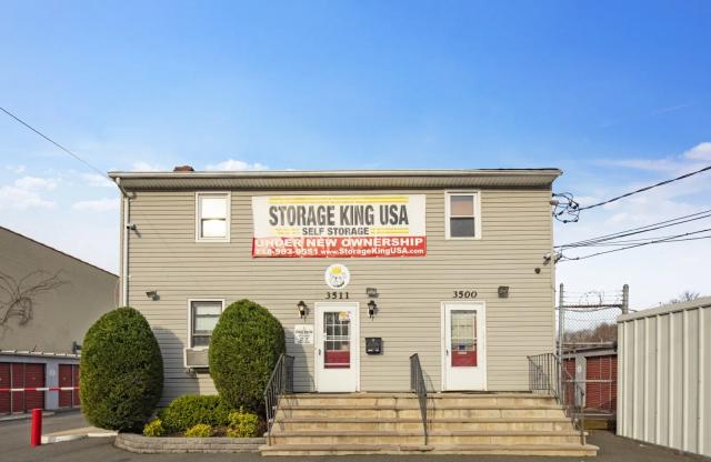 Illustration for Storage King USA - Staten Island facility