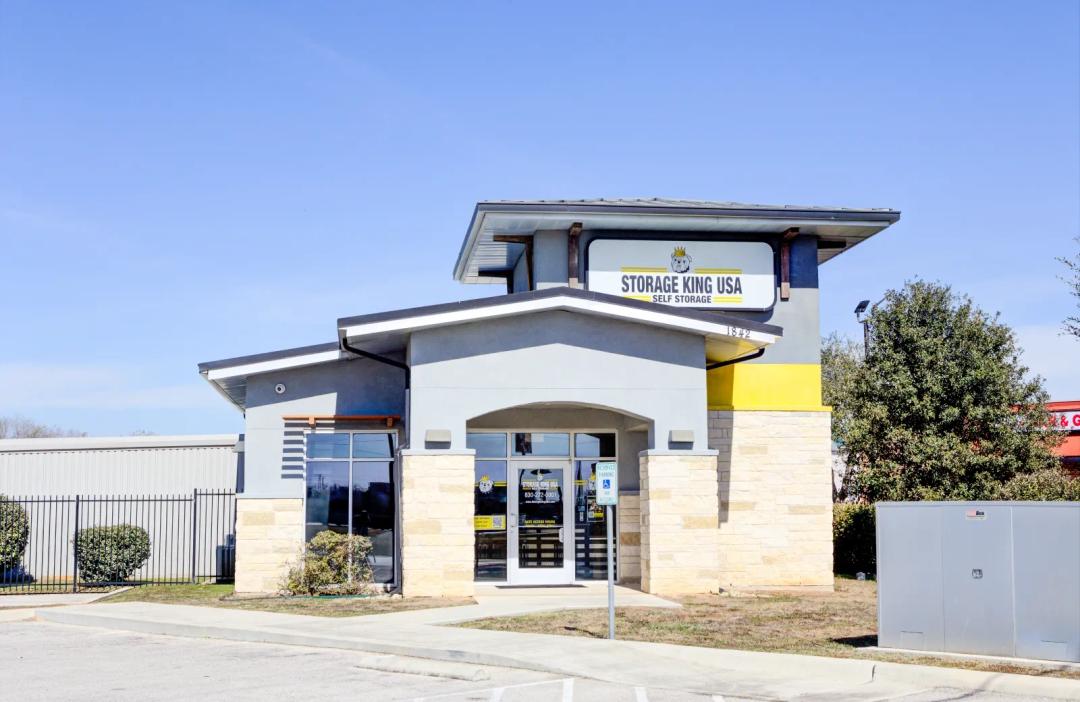 Storage King USA - 1842 I-10 media 2