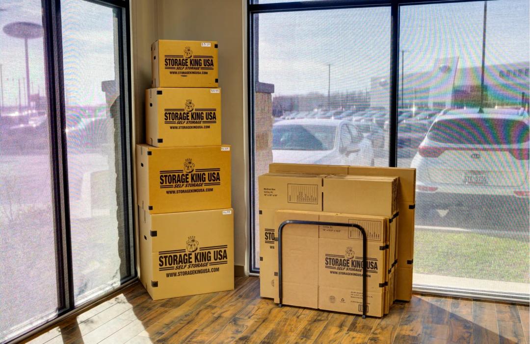 Storage King USA - 1842 I-10 media 8