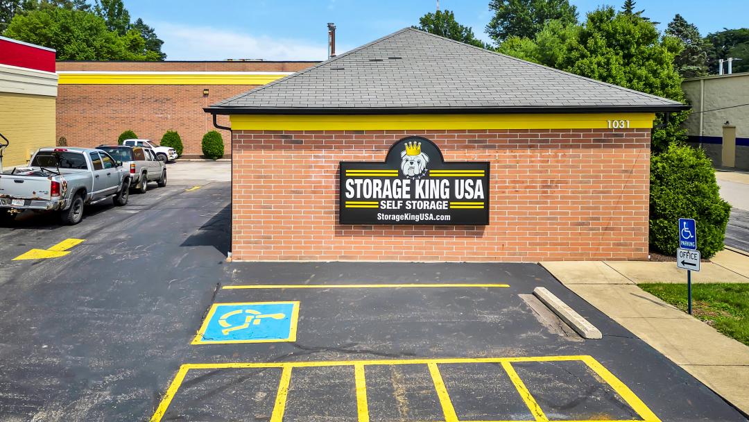 Storage King USA - High Street media 1