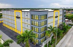 Storage King USA - Miami Thumbnail 1