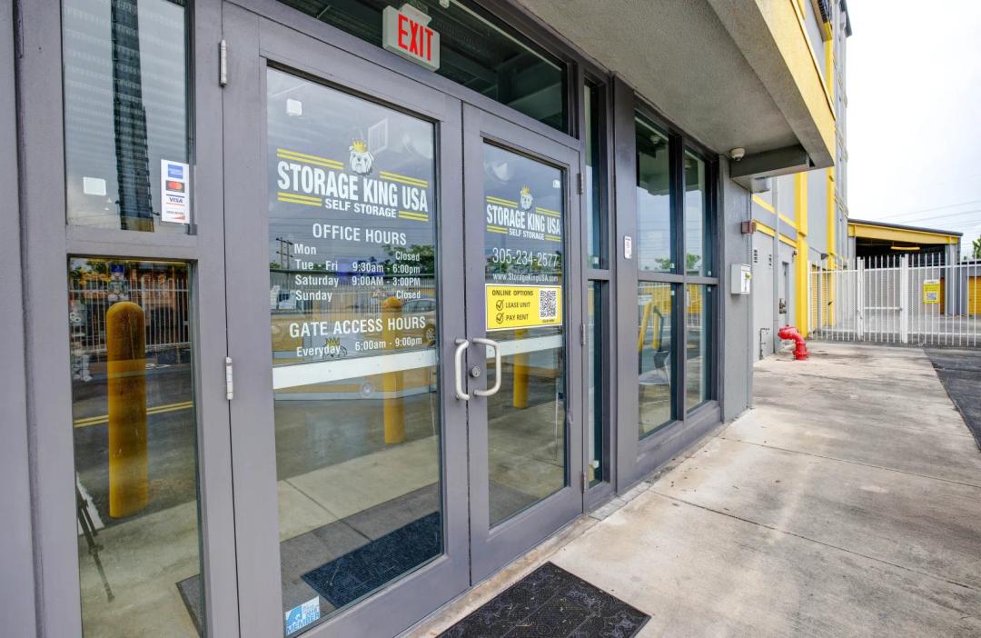 Storage King USA - Miami media 10