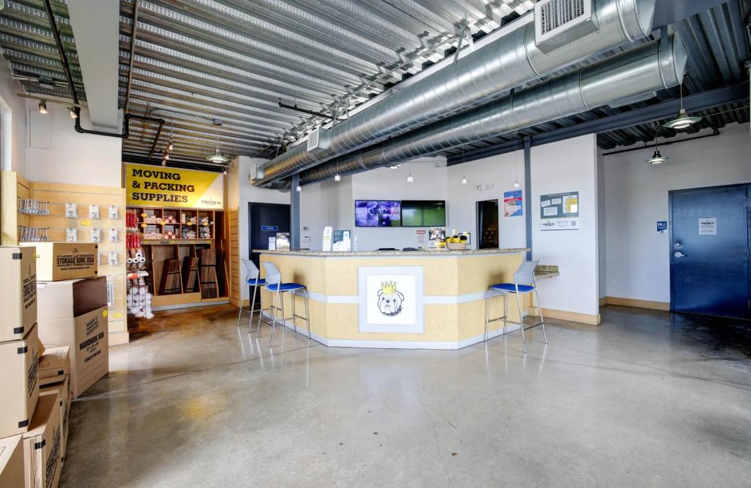 Storage King USA - Miami media 11