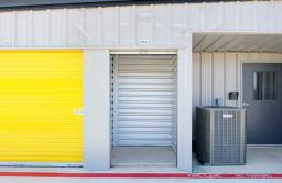 Storage King USA - Fort Worth Drive Thumbnail 3