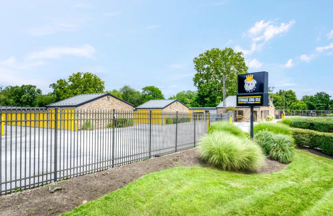 Storage King USA - Hook Road media 5