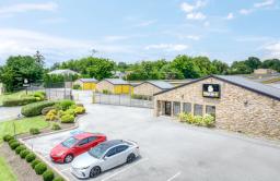 Storage King USA - Hook Road Thumbnail 1