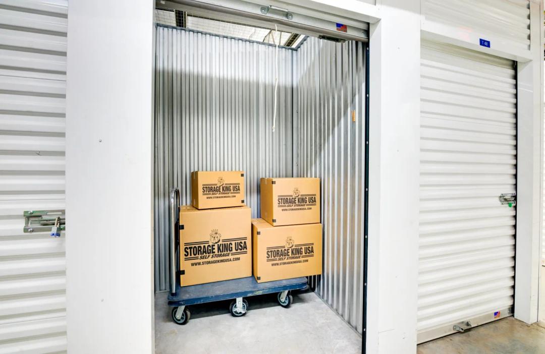 Storage King USA - Cattlemen Road media 10