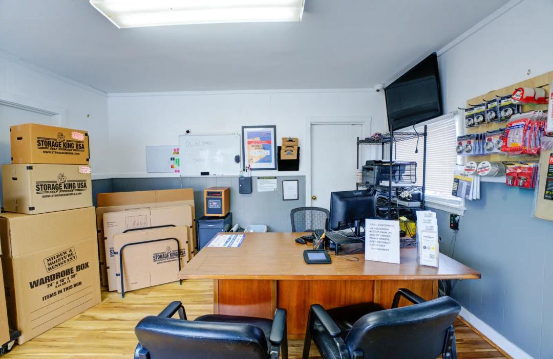 Storage King USA - Knoxville, TN media 4