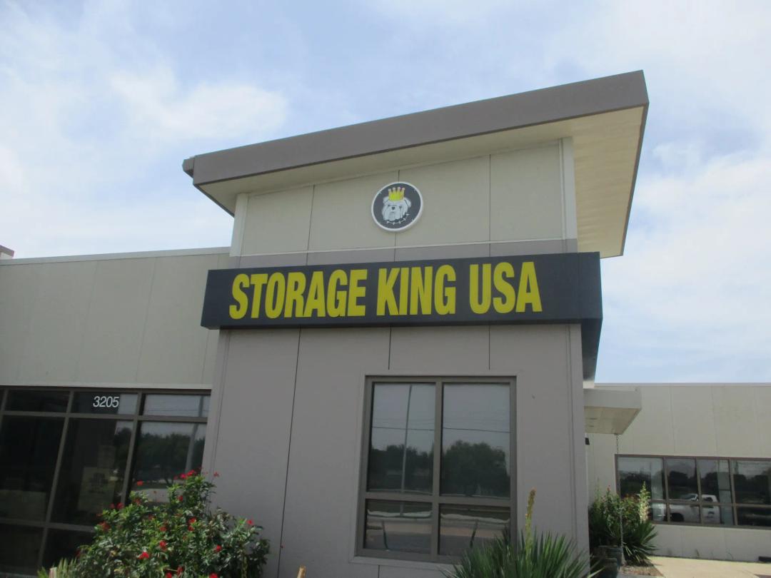 Storage King USA - Corpus Christi, TX - 3205 Rodd Field media 1