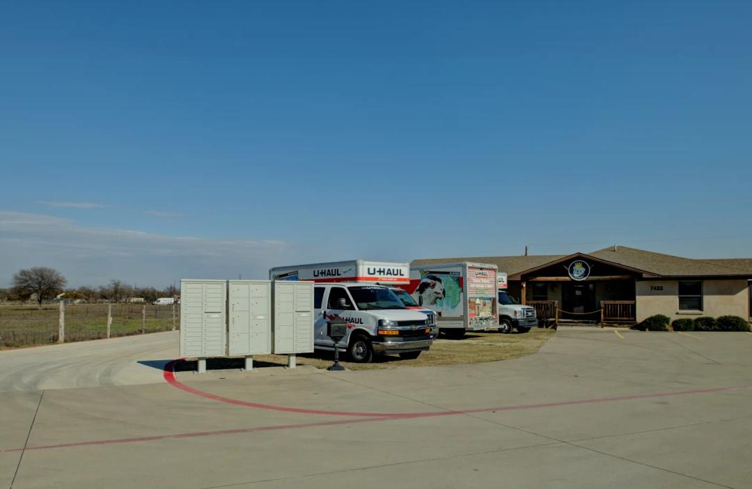 Storage King USA - Fort Worth Drive media 1