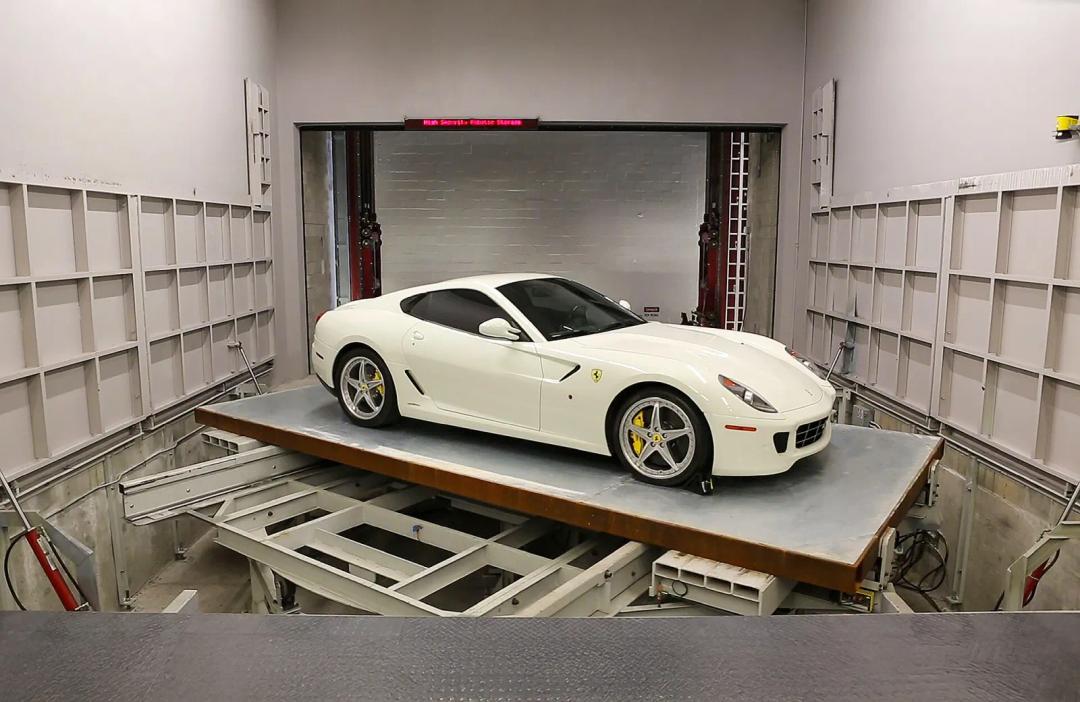 Storage King USA - Fort Lauderdale - RoboVault media 16