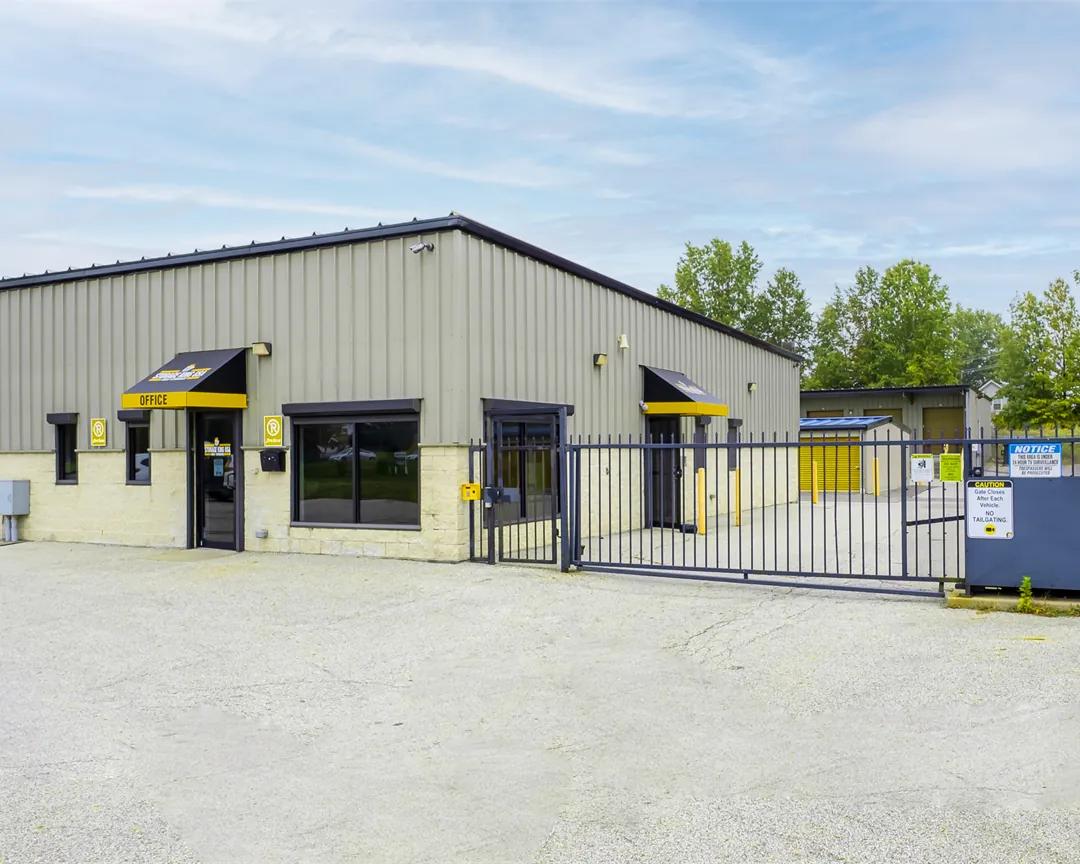 Storage King USA - Johnston media 16