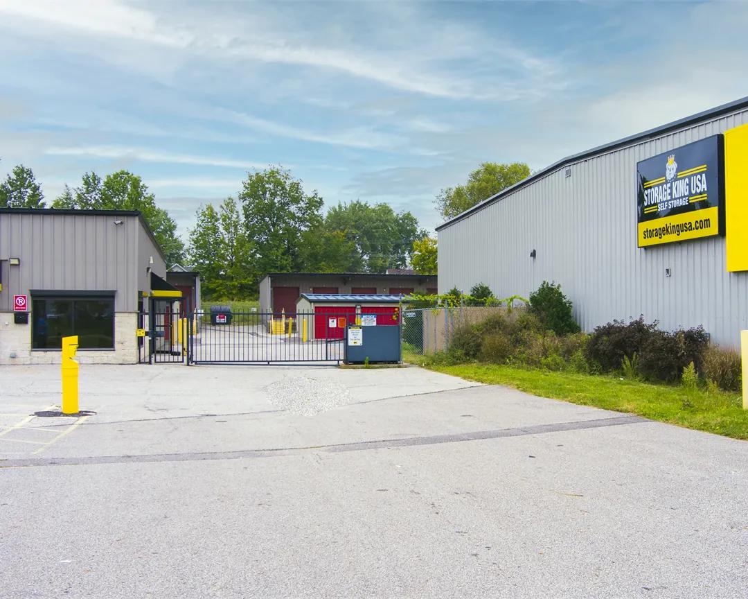 Storage King USA - Johnston media 13