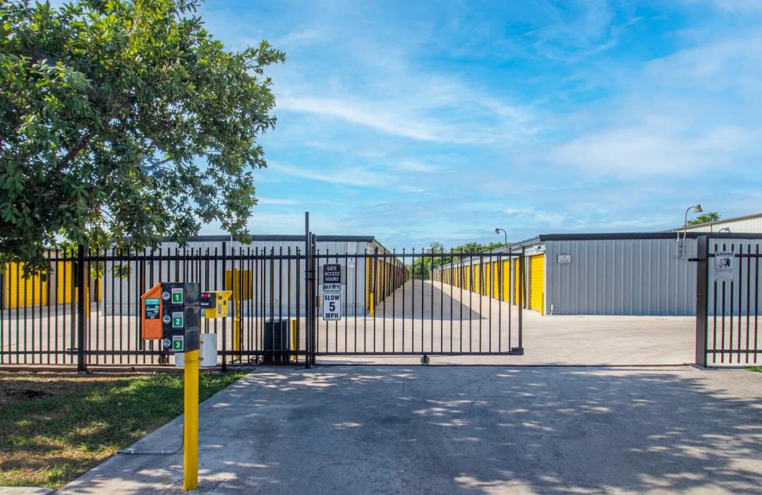 Storage King USA - 430 East I-10 media 9