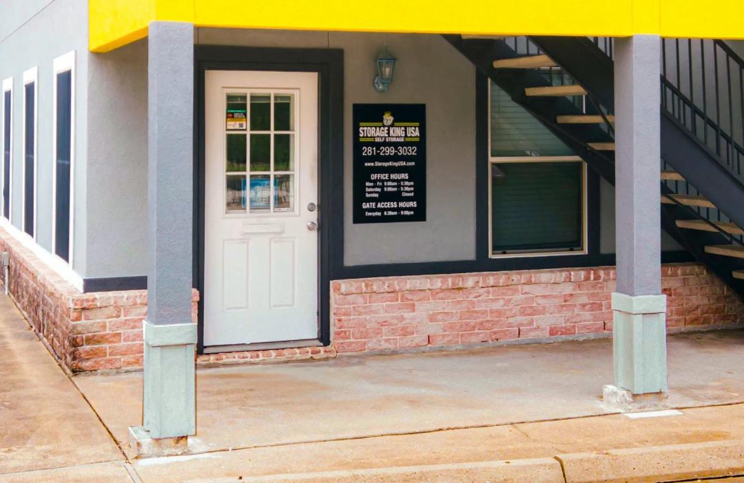 Storage King USA - Grant Road media 2