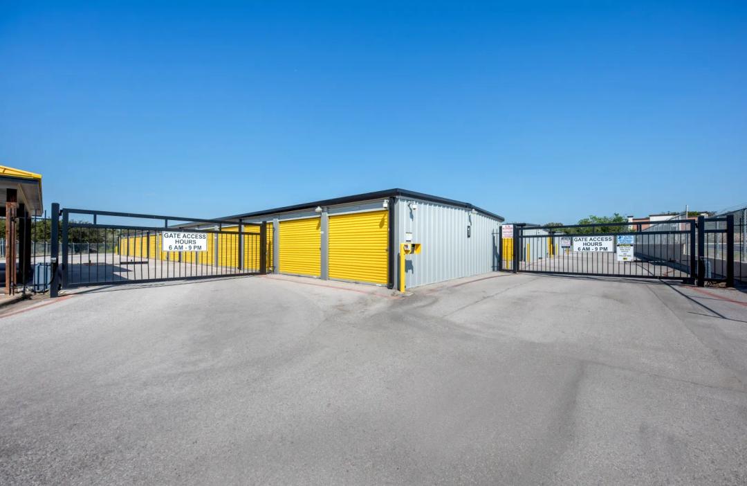 Storage King USA - Buda FM 1626 media 13