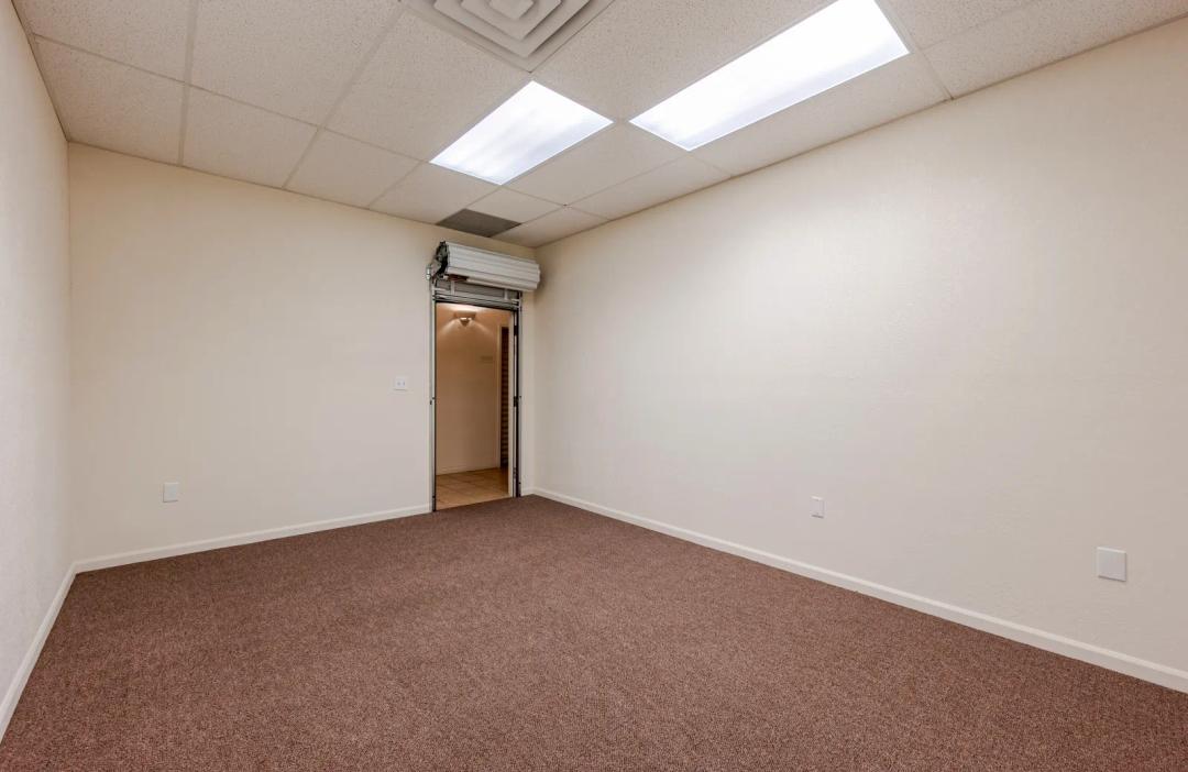 Storage King - Edison Ave media 7