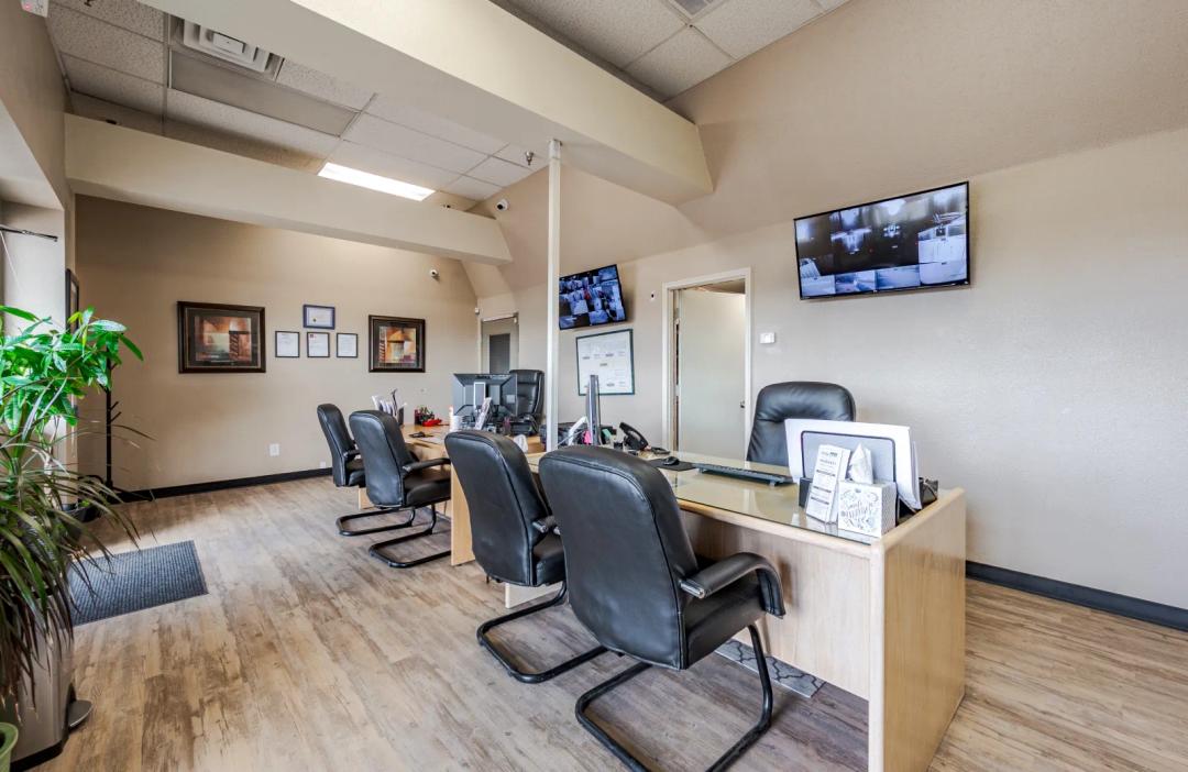 Storage King - Edison Ave media 3