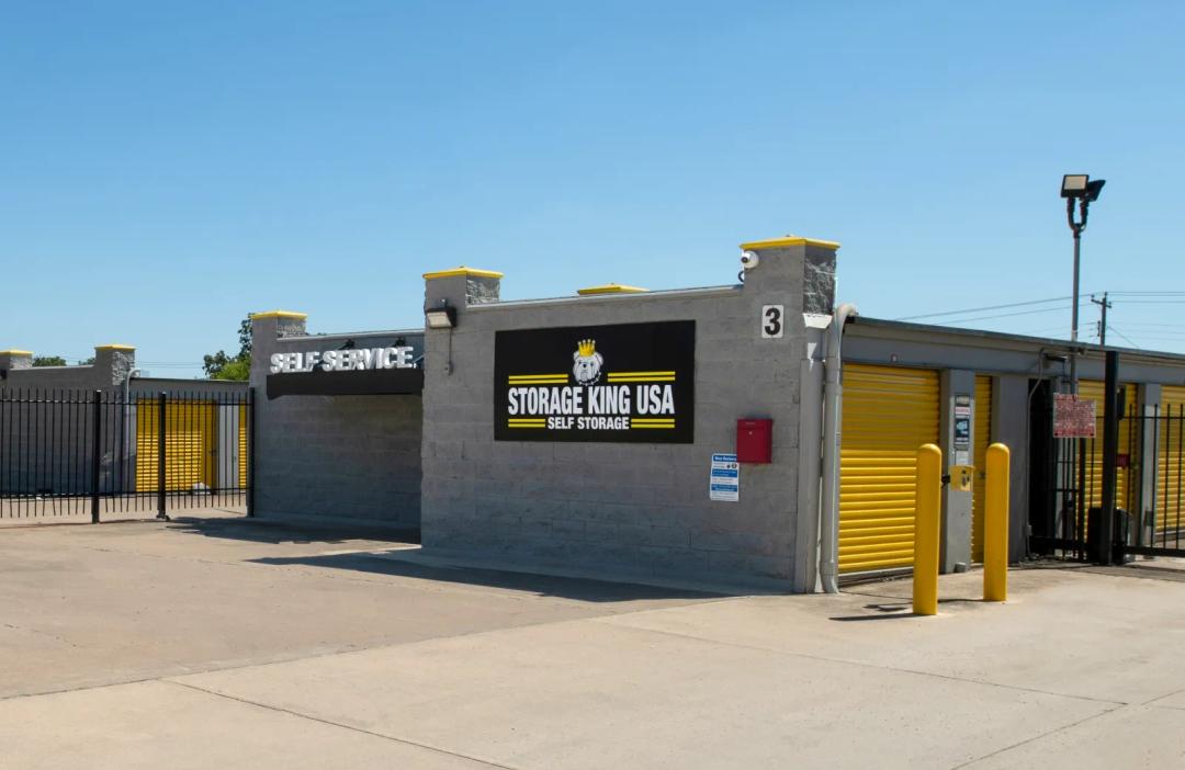 Storage King USA - 8500 LBJ Freeway - Dallas, TX media 1