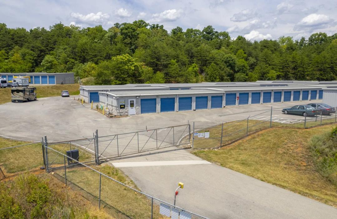 Storage King USA - Roanoke - Benois Road media 1