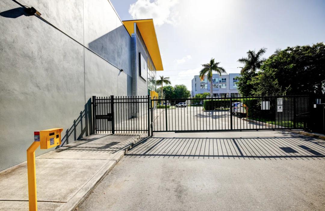 Storage King USA - Dixie Highway media 10