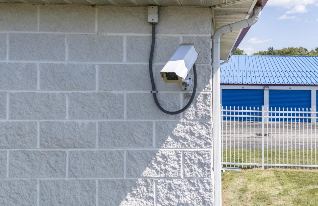 Storage King USA - Aurora media 10