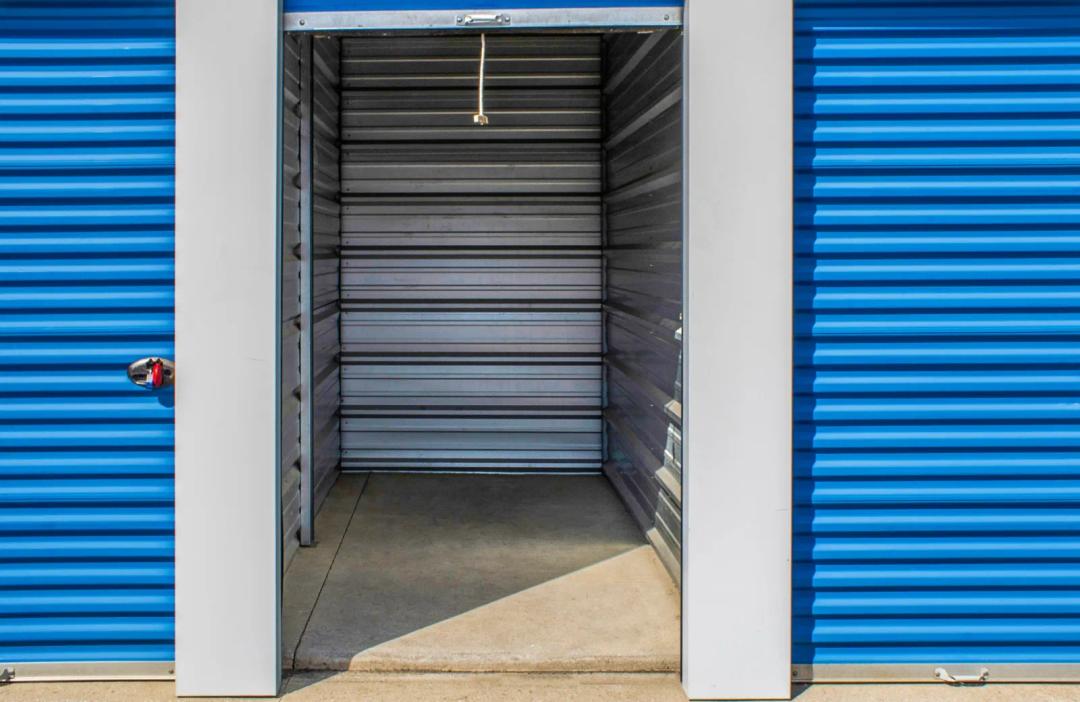 Storage King USA - Aurora media 9