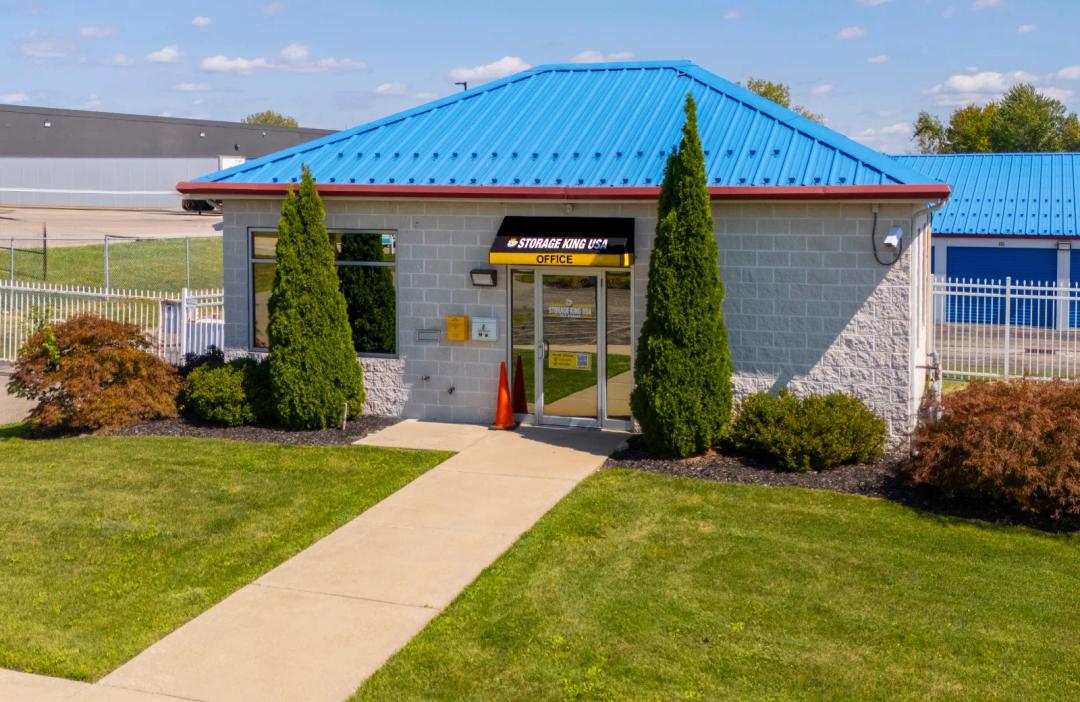 Storage King USA - Aurora media 2