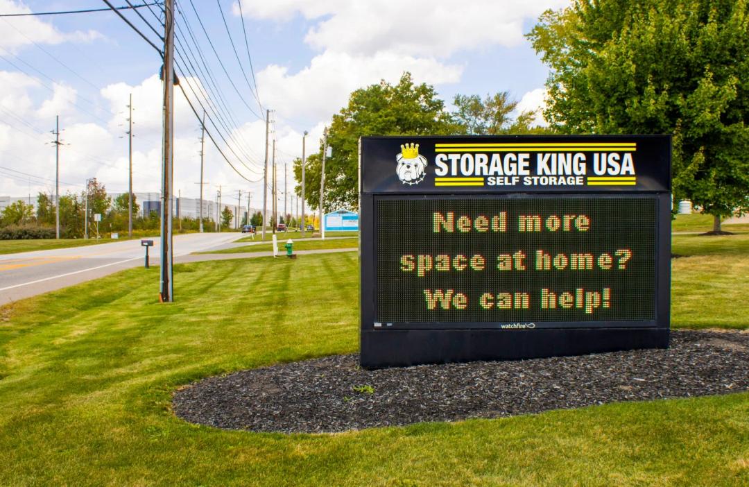 Storage King USA - Aurora media 3