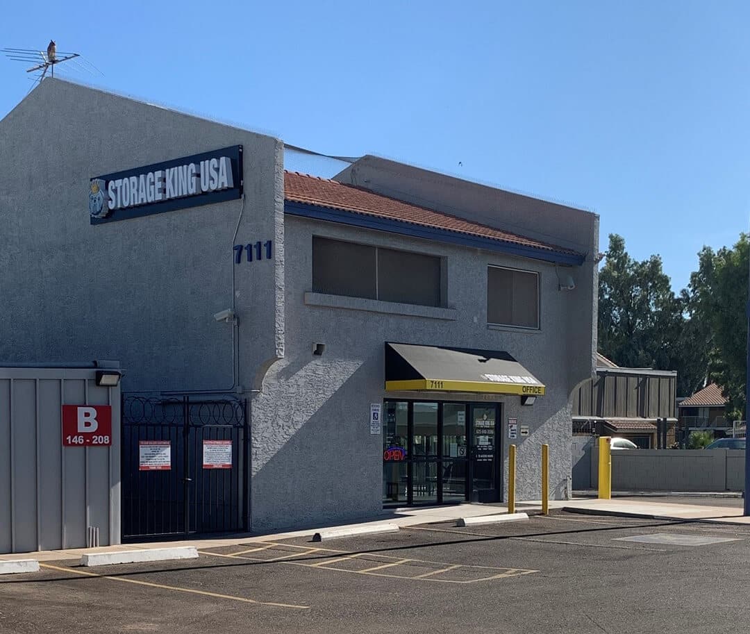 Self Storage in Phoenix, AZ Indian School Rd Storage King